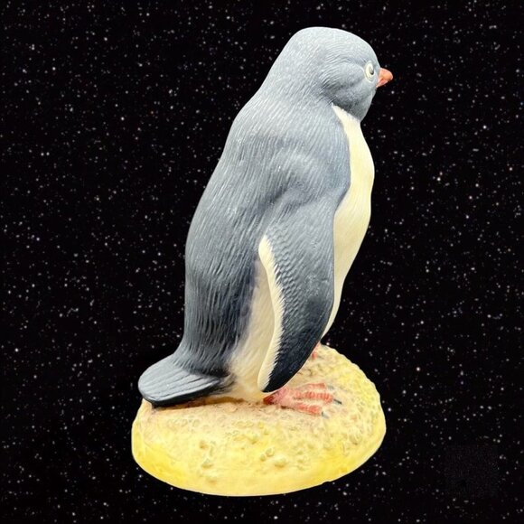 Aynsley Adelie Penquin Fine Porcelain by John Aynsley 1975 England Porcelain - Picture 6 of 9